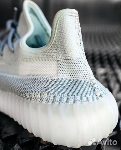 Кроссовки Кроссовки