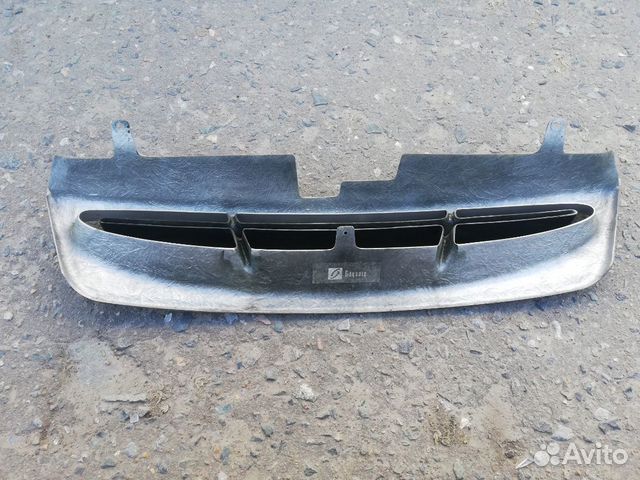 Решетка радиатора Subaru Legacy Решетка радиатора Subaru Legacy
