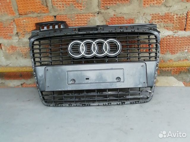 Решетка радиатора Ауди A4 B7 B8 8E