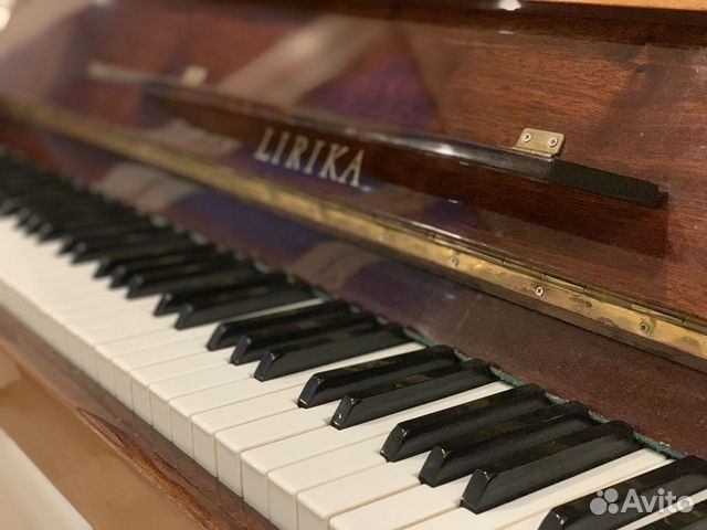 Пианино Lirika,б/у,в хорошем состоянии,требуется н Пианино Lirika,б/у,в хорошем состоянии,требуется н