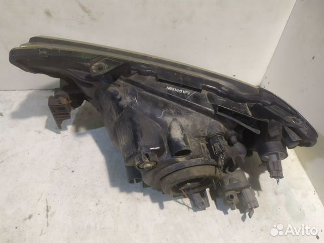 Фара правая Mitsubishi L200 KB Фара правая Mitsubishi L200 KB