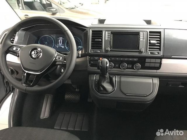 Volkswagen Caravelle 2.0 AMT, 2019