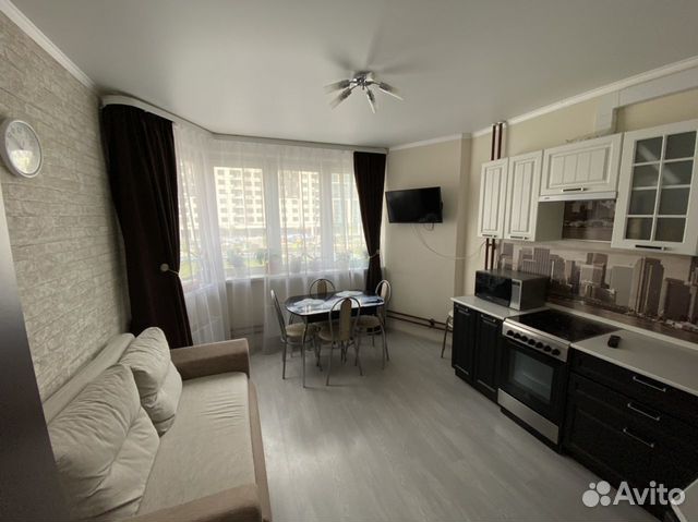 2-к квартира, 60.5 м², 3/17 эт.
