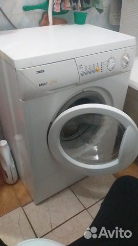 Стиральная машина Zanussi ZWS 382 Стиральная машина Zanussi ZWS 382