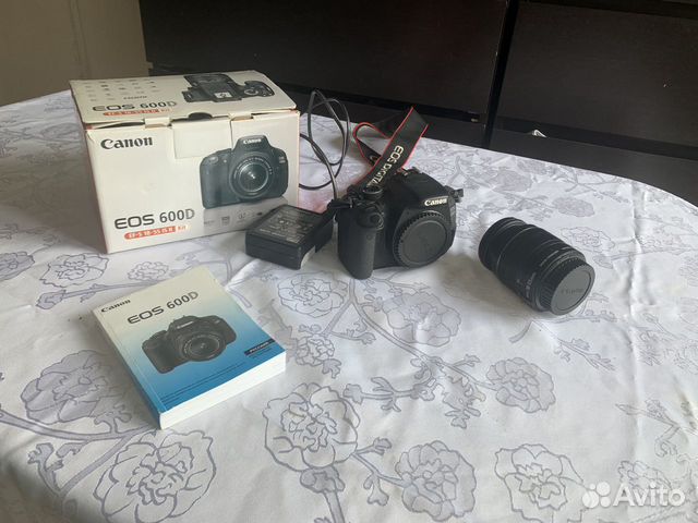 Зеркальный фотоаппарат Canon EOS600D Зеркальный фотоаппарат Canon EOS600D