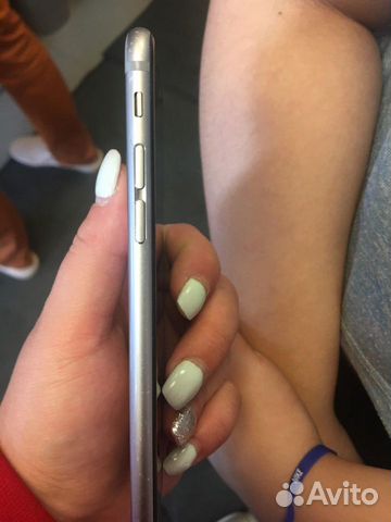 Телефон iPhone Телефон iPhone