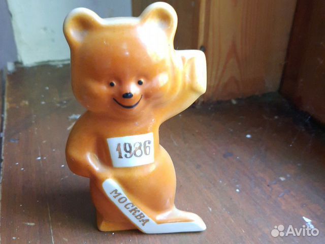 Мишка к играм по хоккею 1986г
