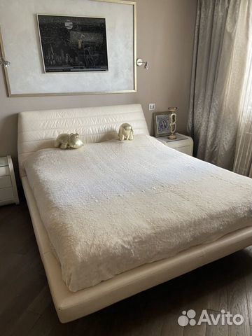 Кровать двуспальная Кровать двуспальная