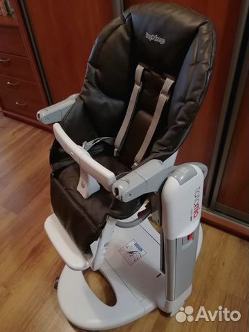 Стул для кормления Peg Perego tatamia коричневый Стул для кормления Peg Perego tatamia коричневый