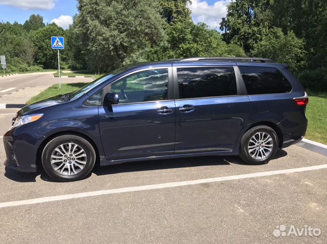 Toyota Sienna 3.5 AT, 2018, 16 000 км Toyota Sienna 3.5 AT, 2018, 16 000 км