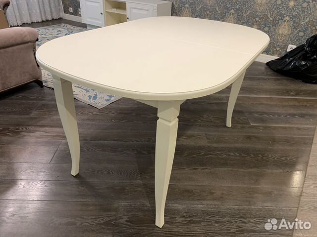 Стол кухонный раздвижной и 4 стула б/у Стол кухонный раздвижной и 4 стула б/у