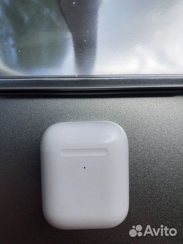 Наушники AirPods Наушники AirPods