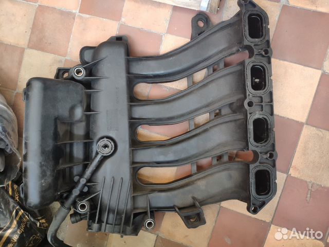 Впускной коллектор k4m Renault megane 2 Впускной коллектор k4m Renault megane 2