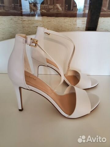 Босоножки белые aldo