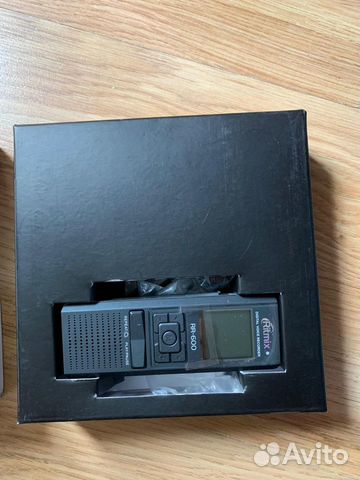 Новый Диктофон Ritmix RR-600 2Gb Новый Диктофон Ritmix RR-600 2Gb