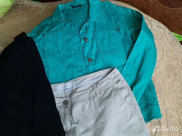 Пакет женских вещей: куртка, брючки, футболка, юбк Пакет женских вещей: куртка, брючки, футболка, юбк