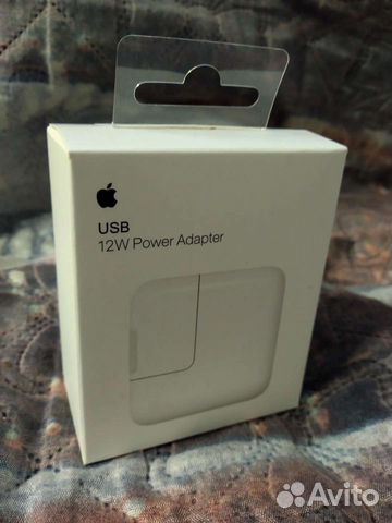 Адаптер iPad, кабель зарядки iPhone