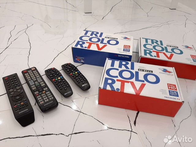 Приставка Триколор 3 шт (привезу)