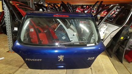Крышка багажника Peugeot 307