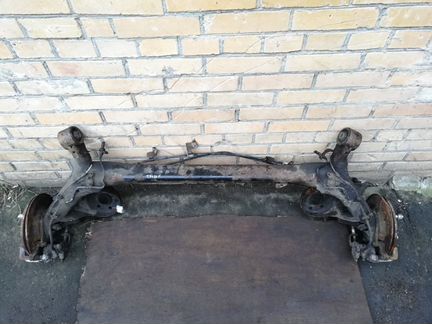 Задняя балка подвески Тойота корола е150 korola