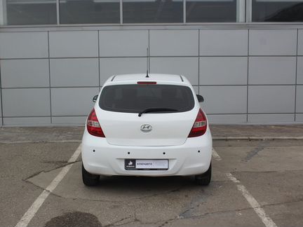 Hyundai i20, 2010