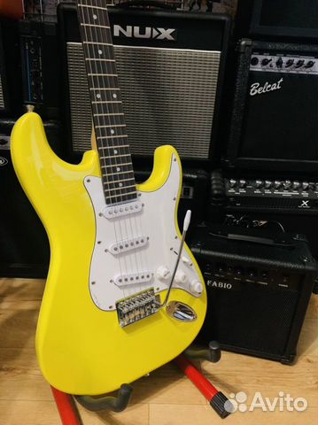 Электрогитара с комбиком + медиаторы (комплект)