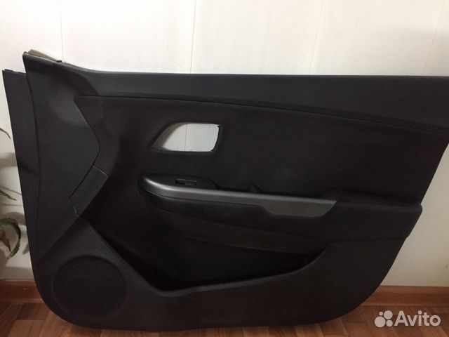 Обшивка передней правой двери Kia Rio 2014