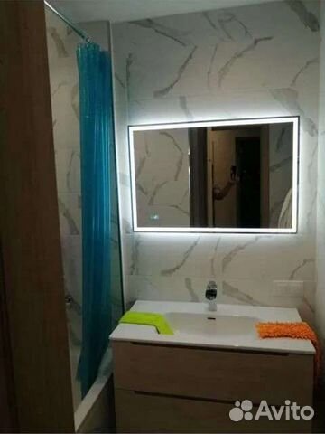 Зеркало с подсветкой для ванной