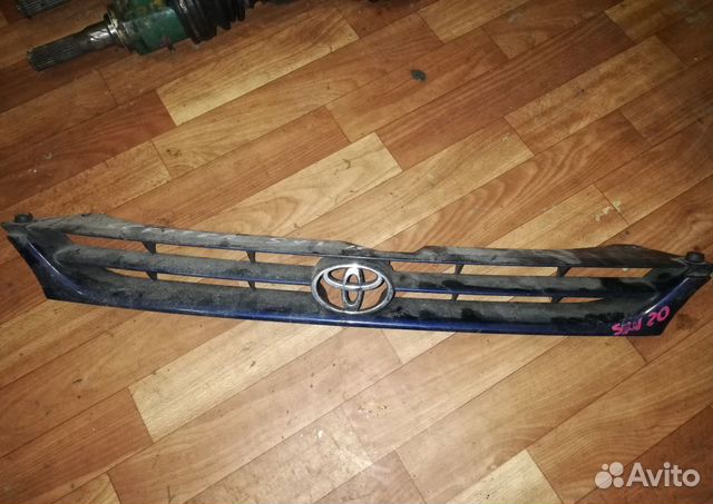 Решетка радиатора Toyota Camry/Scepter SXV15