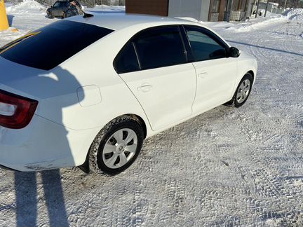 Skoda Rapid 1.6 AT, 2018, 80 000 км