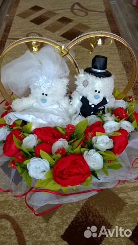 Свадебное украшение на машину