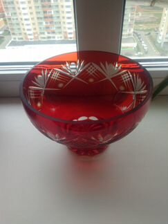 Вазы,салатники,фигурки фарфоровые