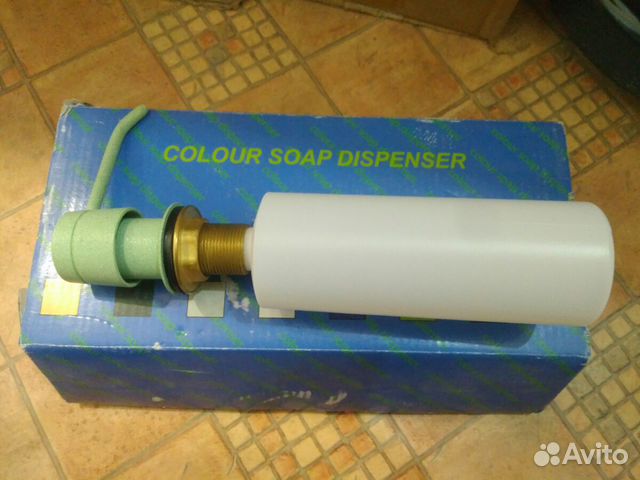 Дозатор для моющего на кухне