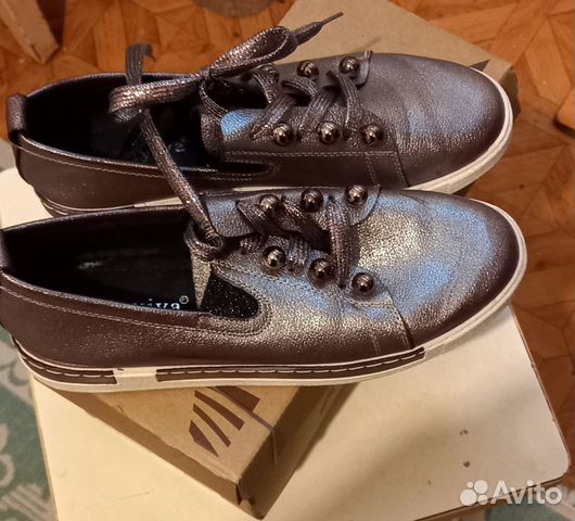 Спортивные туфли женские