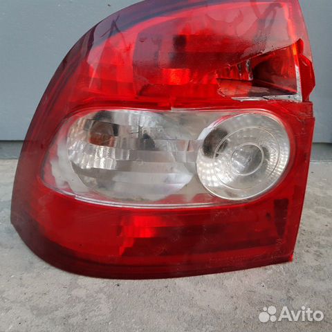 Левая задняя фара на приору