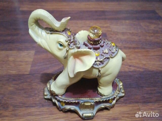 Статуэтка слон