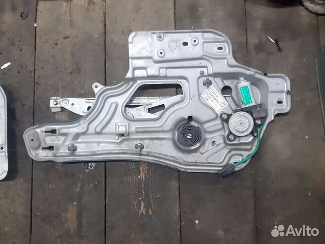 Стеклоподъемник передний левый Hyundai Santa-Fe