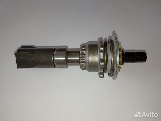 Вал регулирующего механизма в сборе