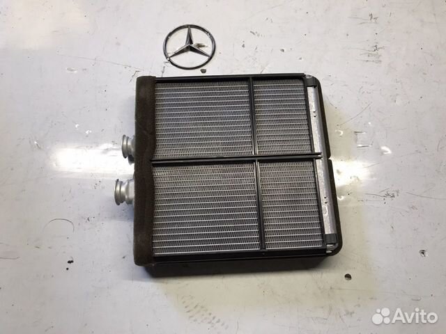 Радиатор мерседес w204