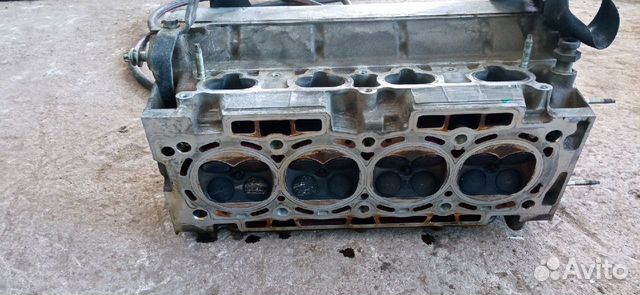 Головка двигателя на Пежо 406