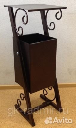 Урна уличная с элементами ковки