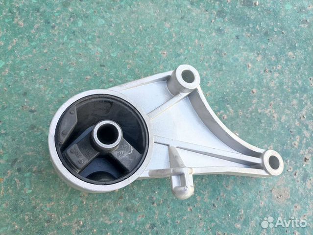 Подушка двигателя opel zafira