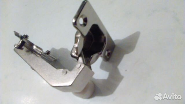 Угловая мебельная петля