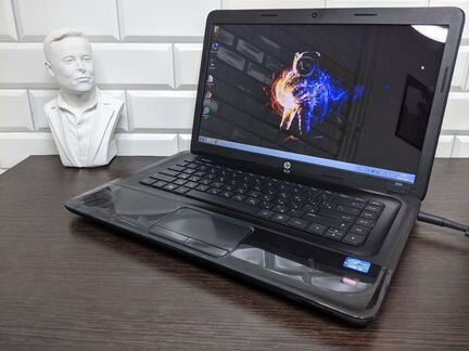 Ноутбук Hp 2000 на i3 и игровой видеокарте