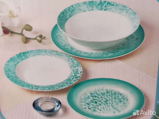 Обеденный и чайный сервиз