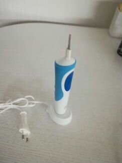 Зубная щетка oral b