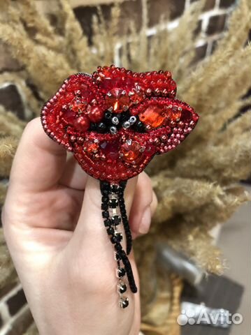Брошь из бисера
