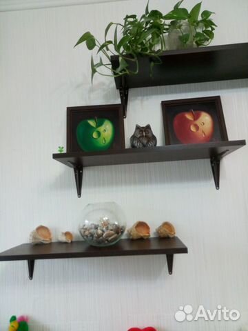 Подвесные полочки на стены для книг, цветов и др