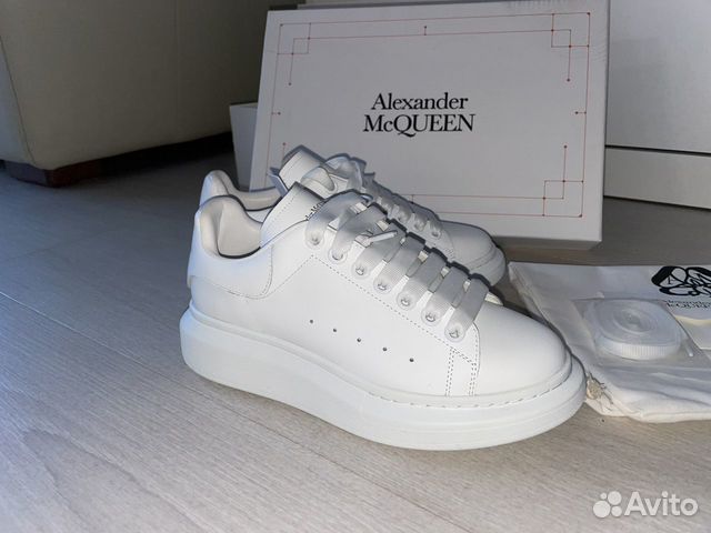 Кроссовки женские Alexander McQueen