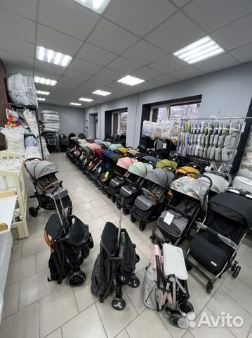 Прогулочная коляска новая